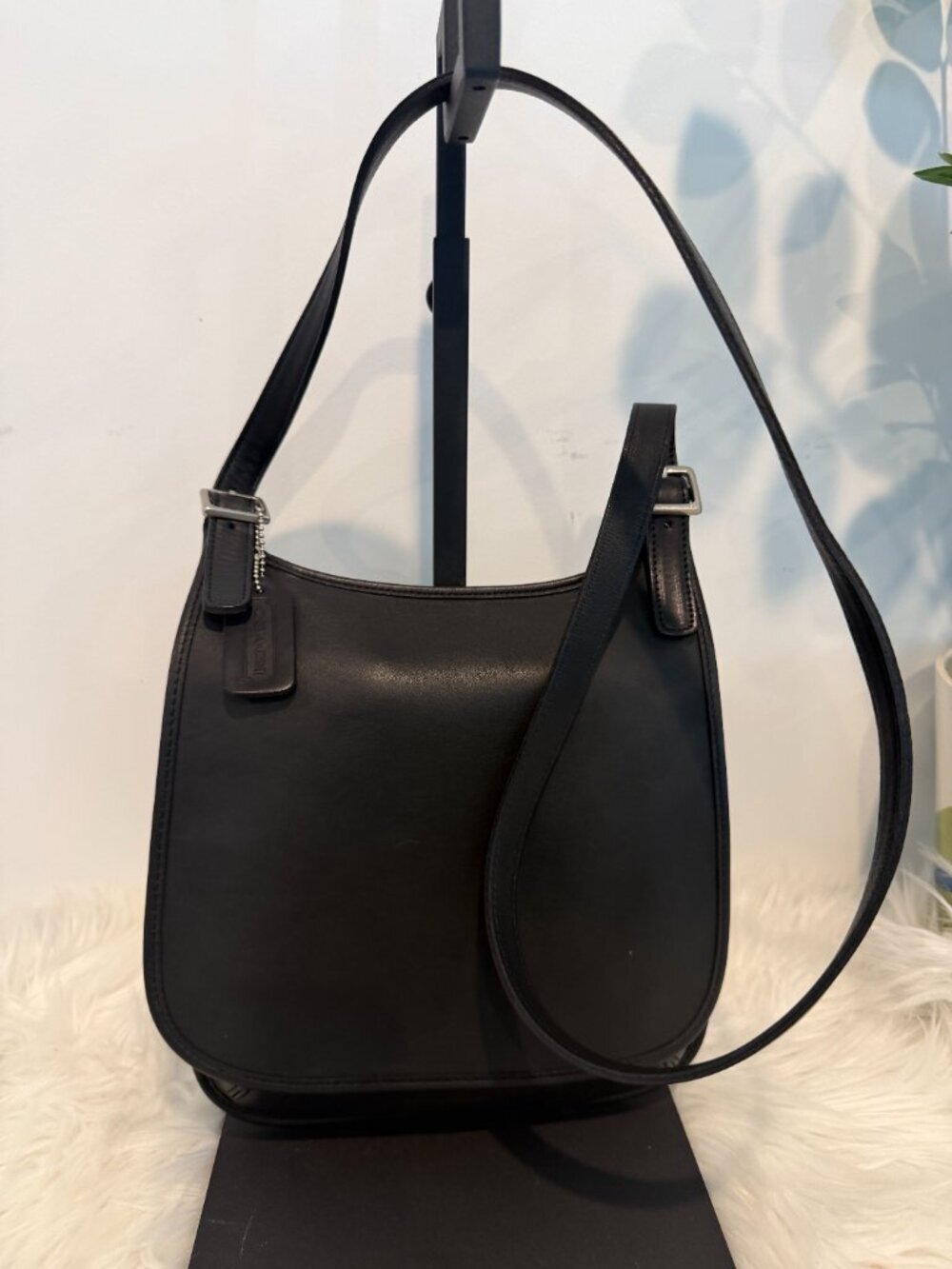 Vintage Coach Black Leather Hippie Flap Crossbody Bag 9135 - Picture 2 of 11